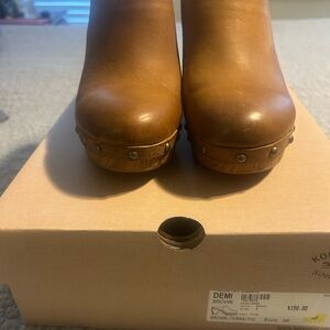 Kork-Ease Demi Tan Leather Clogs - New in box